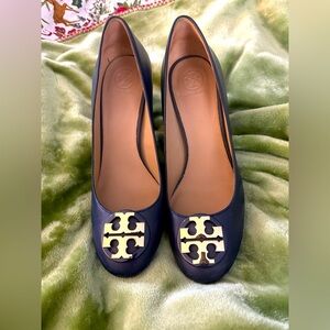 NWOT Tory Burch Pumps - sz 9